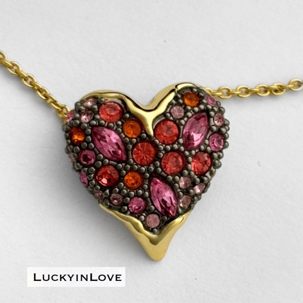 ALEXIS BITTAR • Solanales Crystal Heart
- Candy Pink Red Pendant Necklace